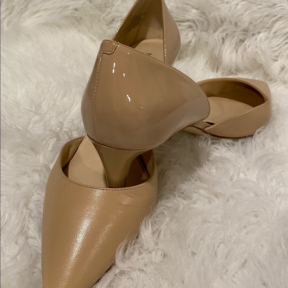 ❤️Nine West nude pumps.